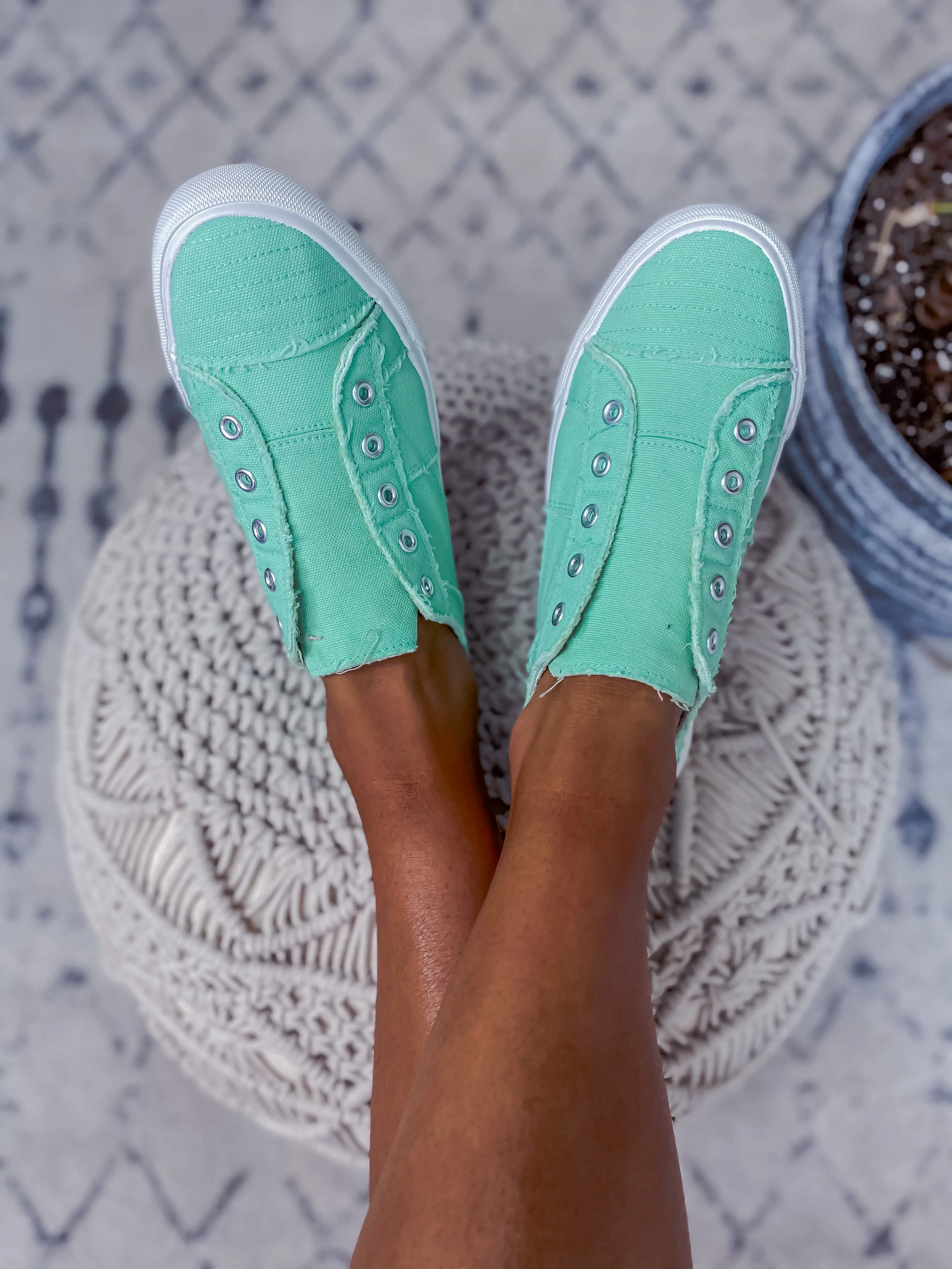 Corkys Mint Babalu Sneaker